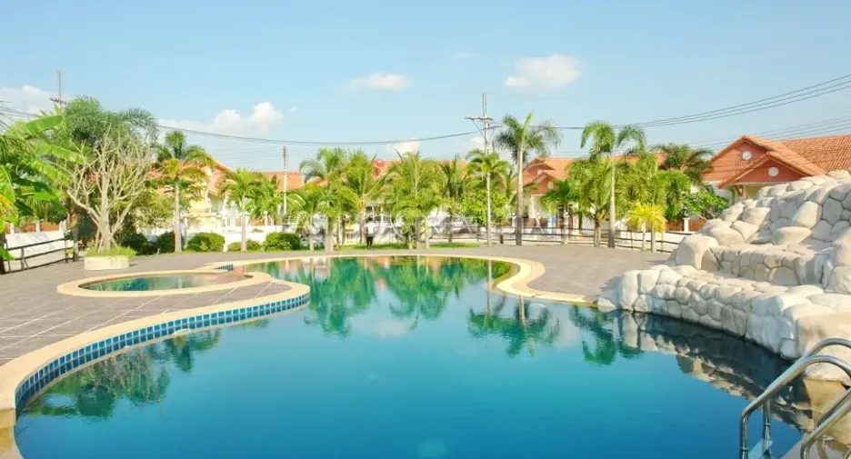 For rent and for sale 3 bedrooms house in Bang Lamung, Chonburi