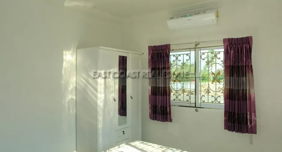 For rent and for sale 3 bedrooms house in Bang Lamung, Chonburi