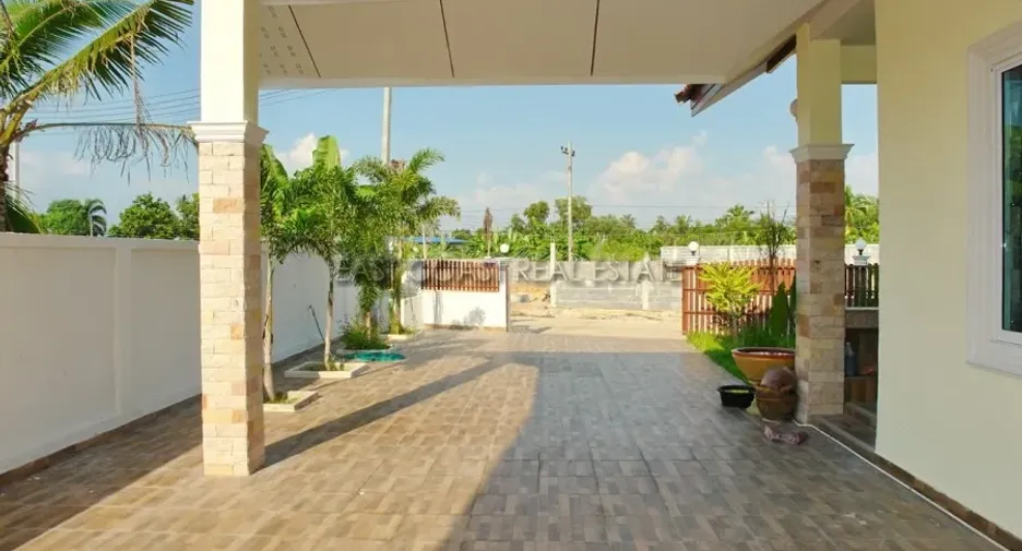 For rent and for sale 3 bedrooms house in Bang Lamung, Chonburi