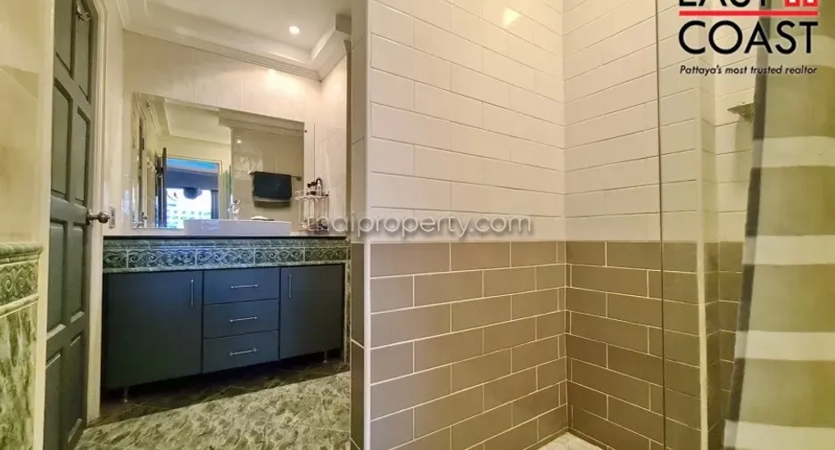 For rent and for sale 2 bedrooms condo in Jomtien, Pattaya