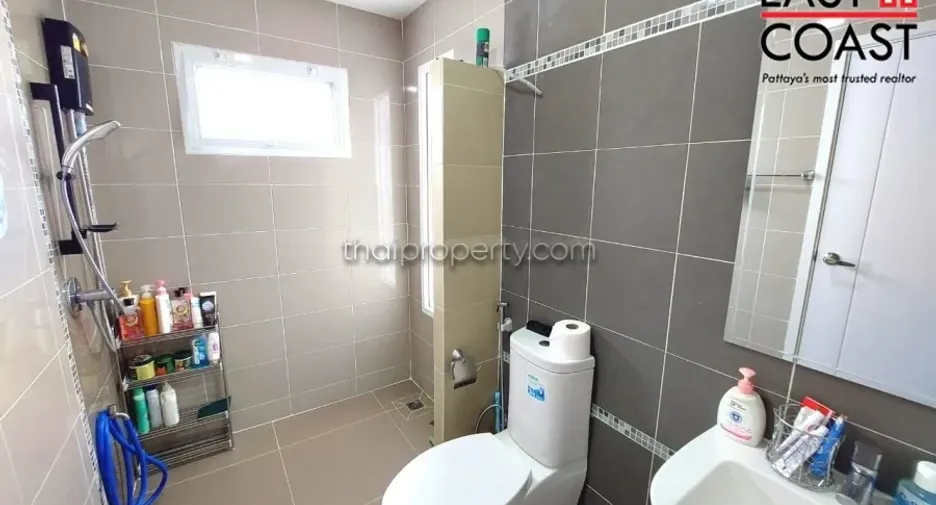 For rent and for sale 3 bedrooms house in Bang Lamung, Chonburi