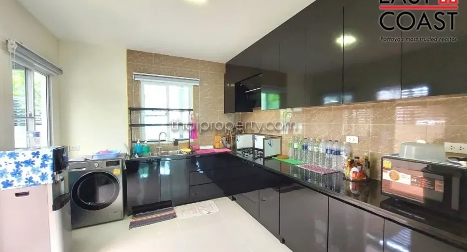 For rent and for sale 3 bedrooms house in Bang Lamung, Chonburi