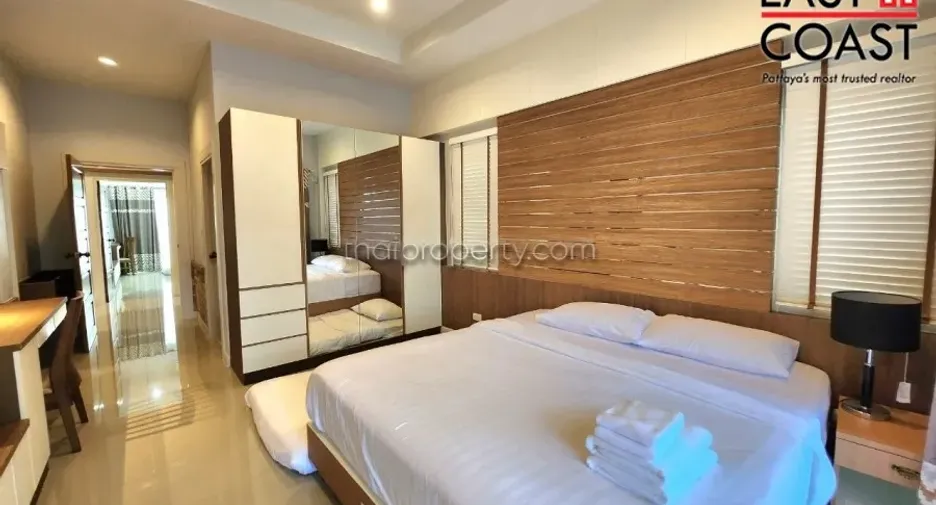 For rent and for sale 4 bedrooms house in Bang Lamung, Chonburi