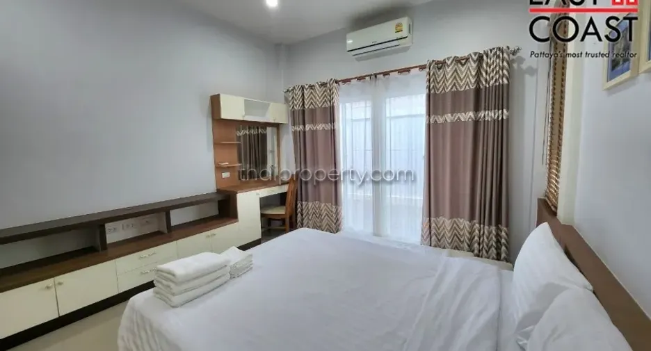 For rent and for sale 4 bedrooms house in Bang Lamung, Chonburi