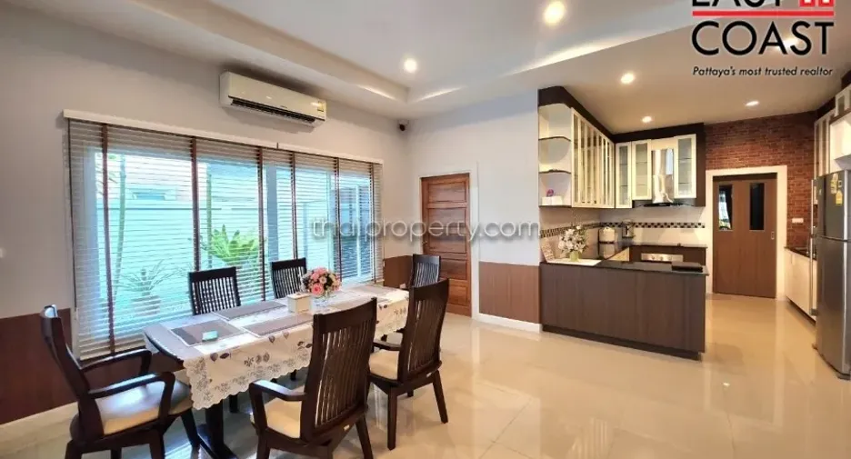 For rent and for sale 4 bedrooms house in Bang Lamung, Chonburi
