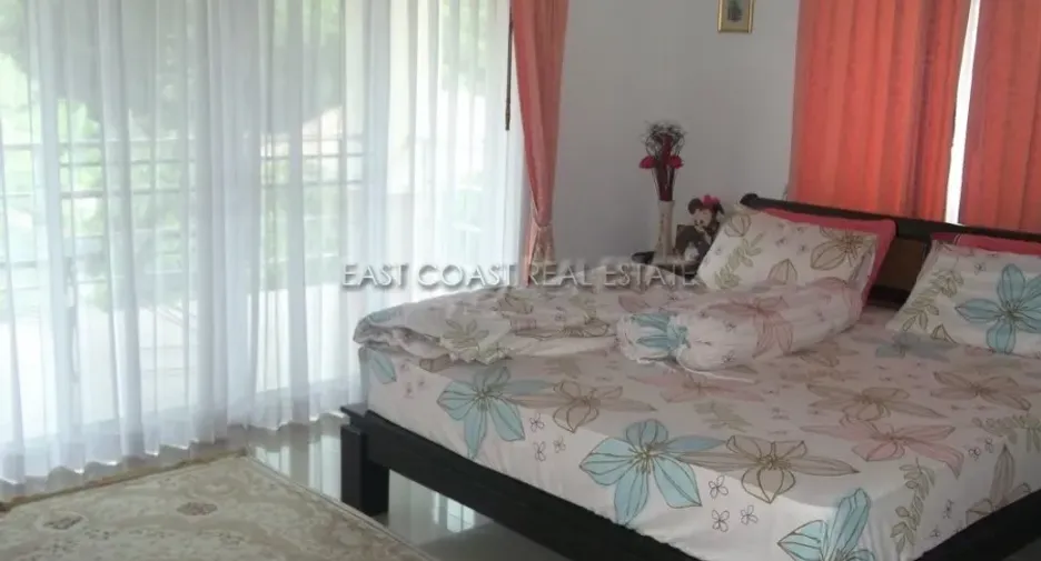 For rent and for sale 4 bedrooms house in Bang Lamung, Chonburi