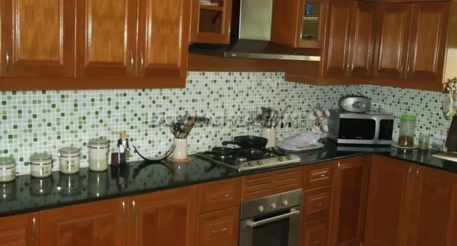 For rent and for sale 4 bedrooms house in Bang Lamung, Chonburi