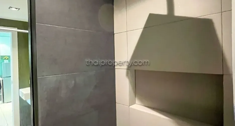 Wohnung zur Miete und zum Kauf mit 1 Zimmer in Bang Lamung, Chonburi