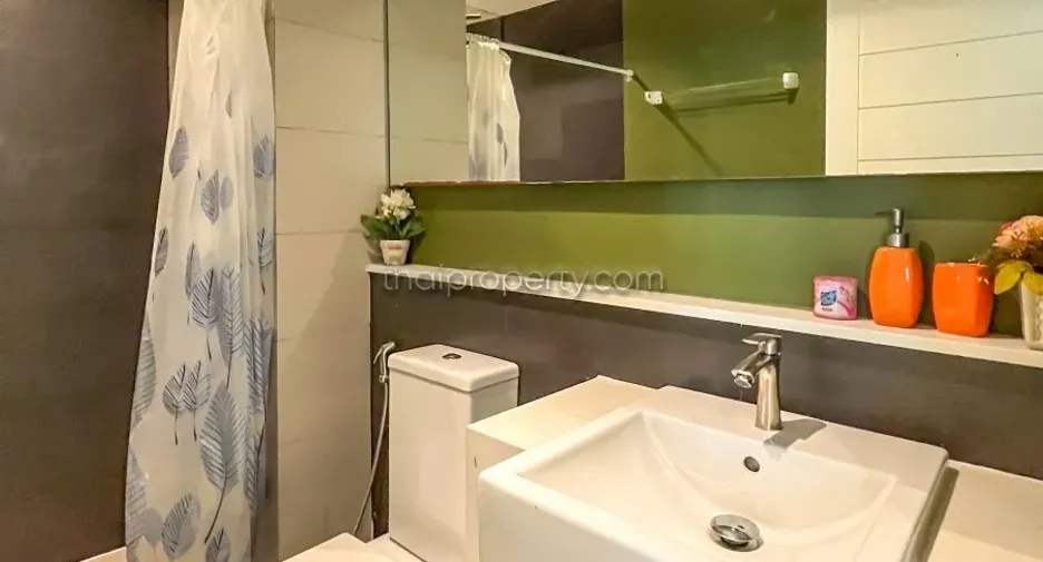 Wohnung zur Miete und zum Kauf mit 1 Zimmer in Bang Lamung, Chonburi