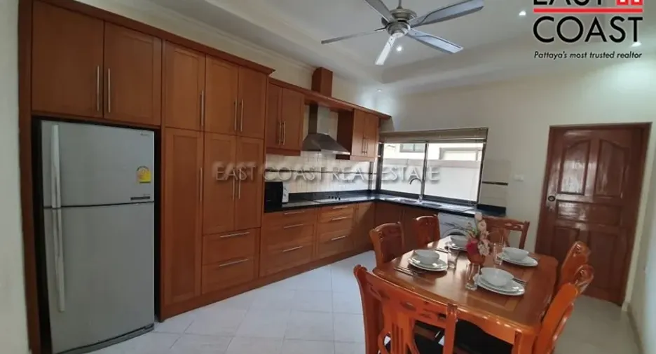 À louer et à vendre 3 chambres maison à Jomtien, Pattaya