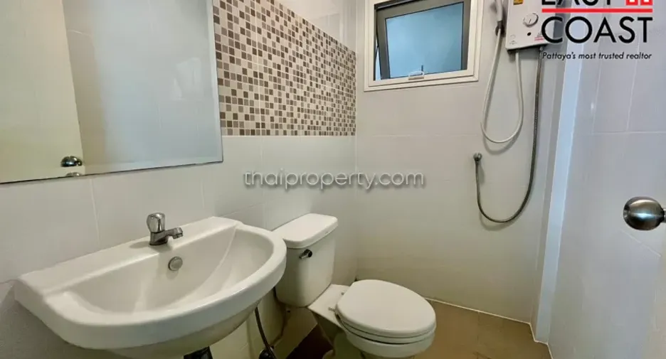 Haus zur Miete mit 3 Zimmer in Bang Lamung, Chonburi