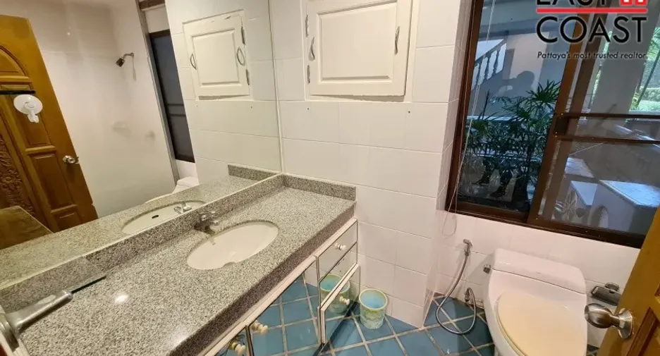 Аренда и продажа 2 спальни кондо в Na Jomtien, Паттайя