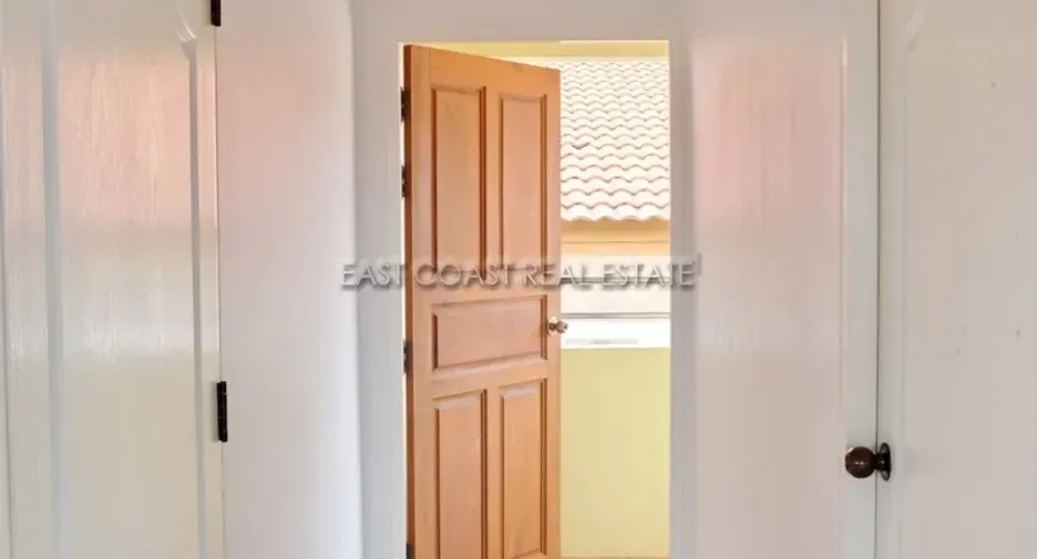 For rent 2 bedrooms condo in Bang Lamung, Chonburi