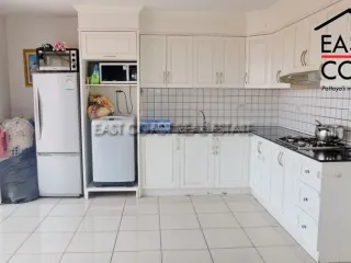 For rent 2 bedrooms condo in Bang Lamung, Chonburi