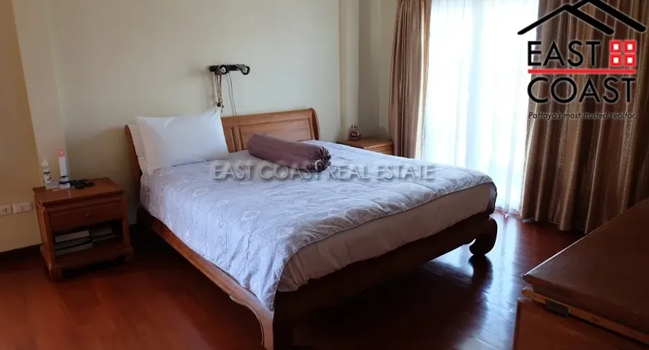 For rent and for sale 4 bedrooms house in Bang Lamung, Chonburi