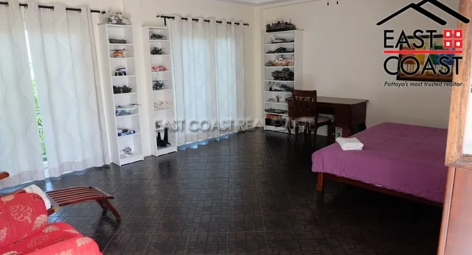 For rent and for sale 4 bedrooms house in Bang Lamung, Chonburi