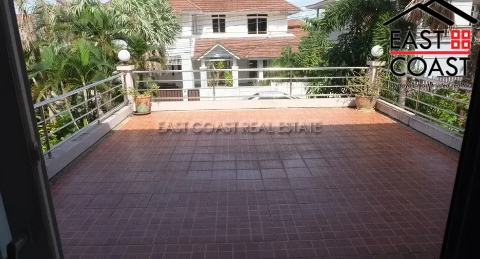 For rent and for sale 4 bedrooms house in Bang Lamung, Chonburi
