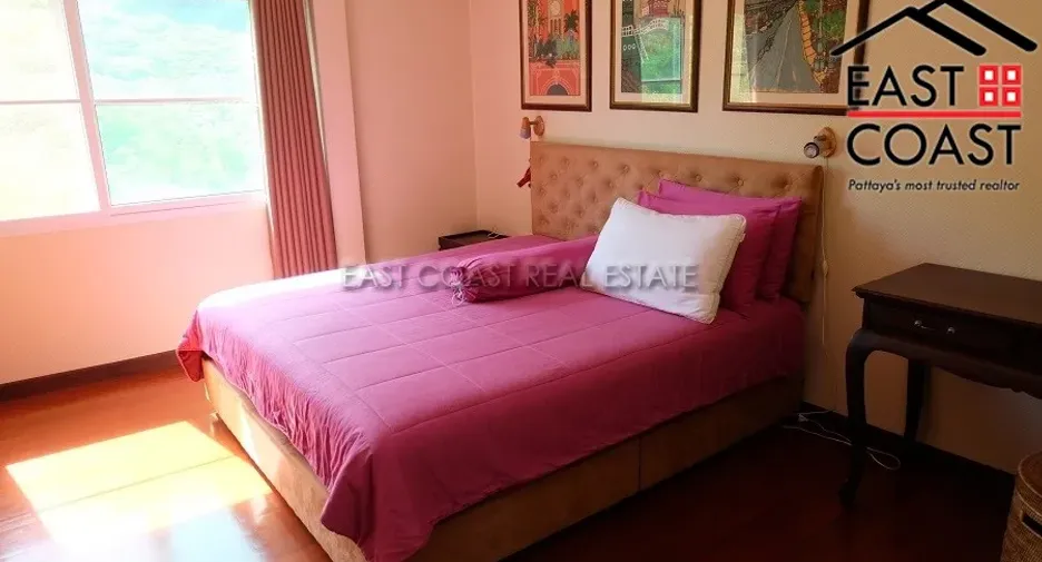 For rent and for sale 4 bedrooms house in Bang Lamung, Chonburi