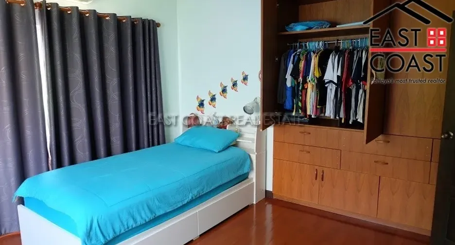 For rent and for sale 4 bedrooms house in Bang Lamung, Chonburi