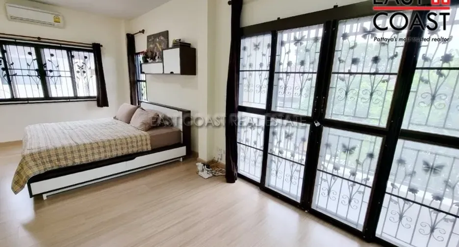 For rent そして for sale 3 ベッドルーム house in Bang Lamung, Chonburi