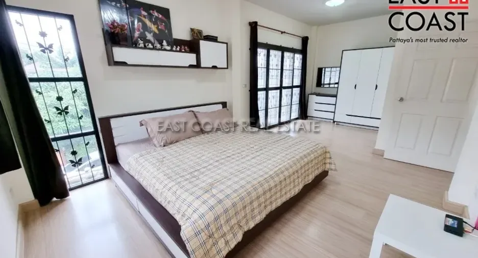 For rent そして for sale 3 ベッドルーム house in Bang Lamung, Chonburi