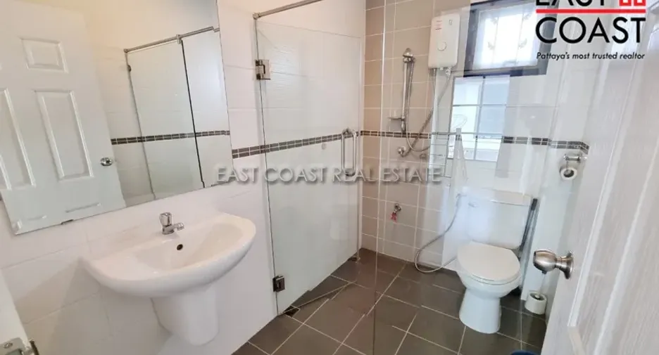 For rent そして for sale 3 ベッドルーム house in Bang Lamung, Chonburi