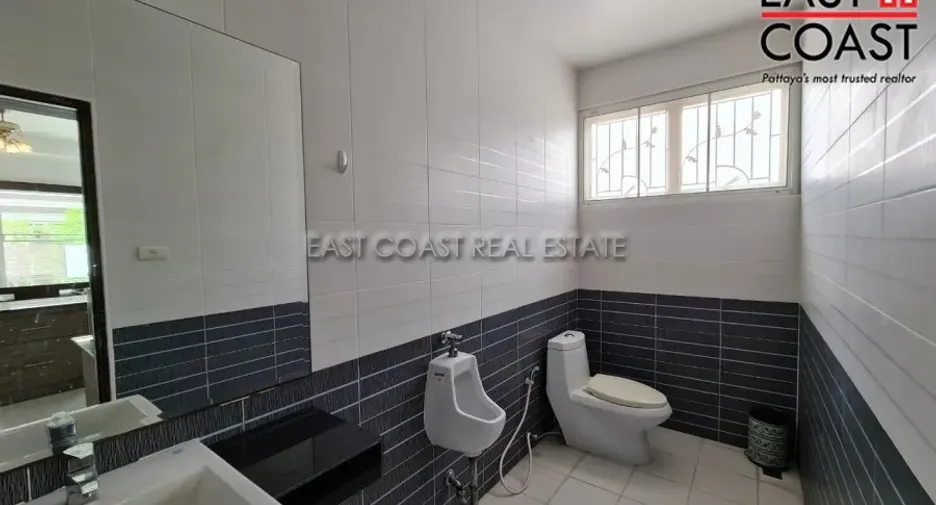 For rent and for sale 4 bedrooms house in Huay Yai, Pattaya