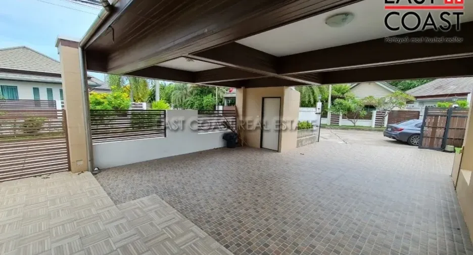 For rent and for sale 4 bedrooms house in Huay Yai, Pattaya