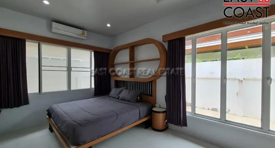 For rent and for sale 4 bedrooms house in Huay Yai, Pattaya