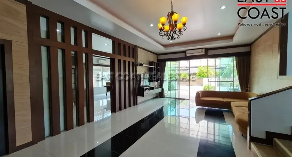 For rent and for sale 4 bedrooms house in Huay Yai, Pattaya