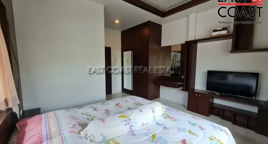 For rent and for sale 4 bedrooms house in Huay Yai, Pattaya