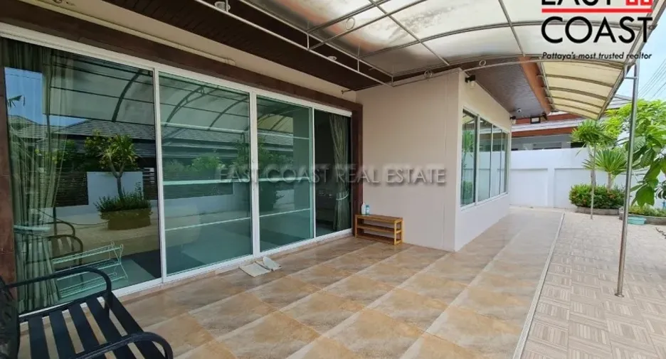 For rent and for sale 4 bedrooms house in Huay Yai, Pattaya