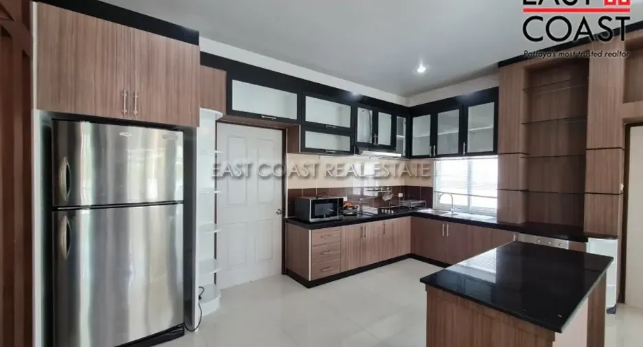 For rent and for sale 4 bedrooms house in Huay Yai, Pattaya