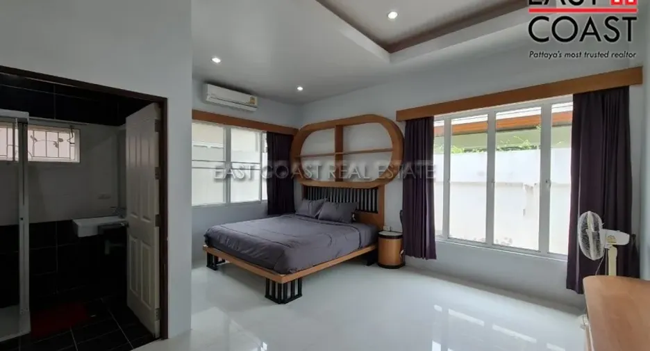 For rent and for sale 4 bedrooms house in Huay Yai, Pattaya