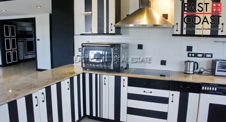 For rent and for sale 2 bedrooms condo in Bang Lamung, Chonburi