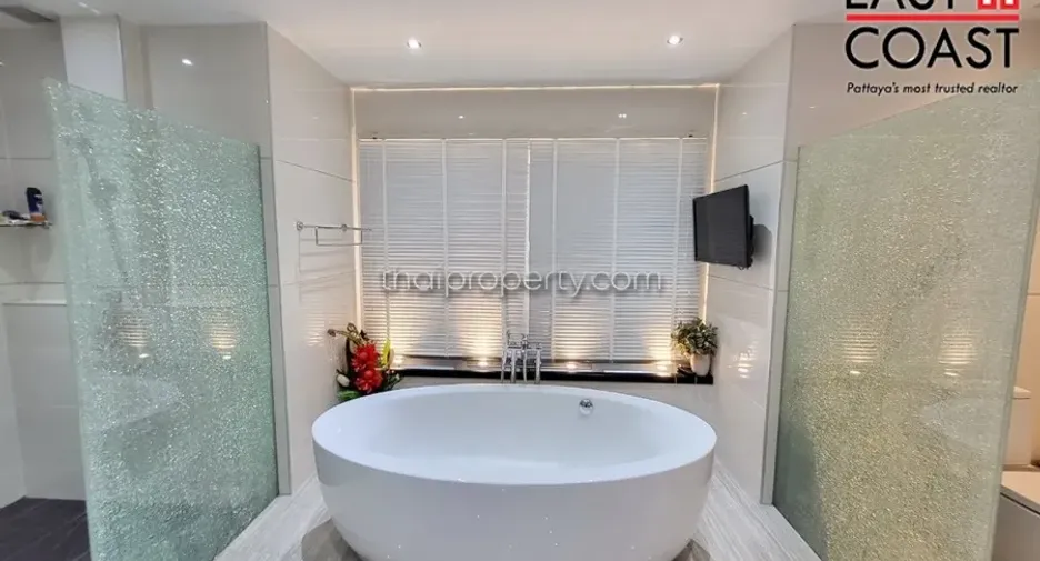 For rent そして for sale 3 ベッドルーム house in Bang Lamung, Chonburi