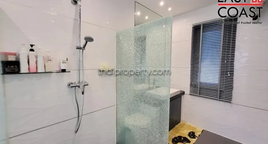 For rent そして for sale 3 ベッドルーム house in Bang Lamung, Chonburi