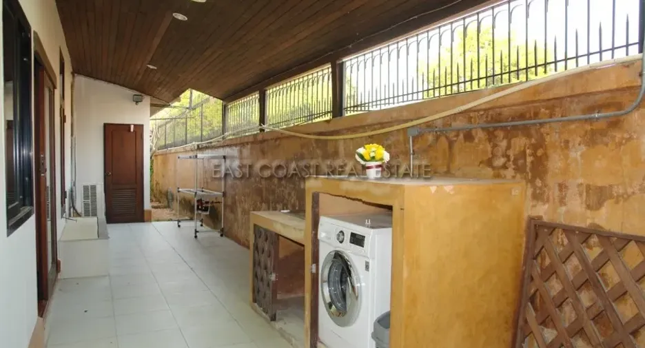 For rent そして for sale 2 ベッドルーム house in Bang Lamung, Chonburi