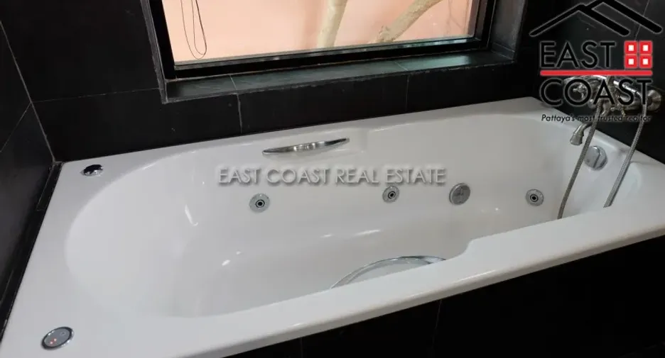 For rent そして for sale 2 ベッドルーム house in Bang Lamung, Chonburi