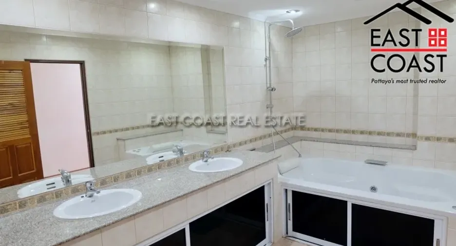 For rent and for sale 3 bedrooms condo in Jomtien, Pattaya