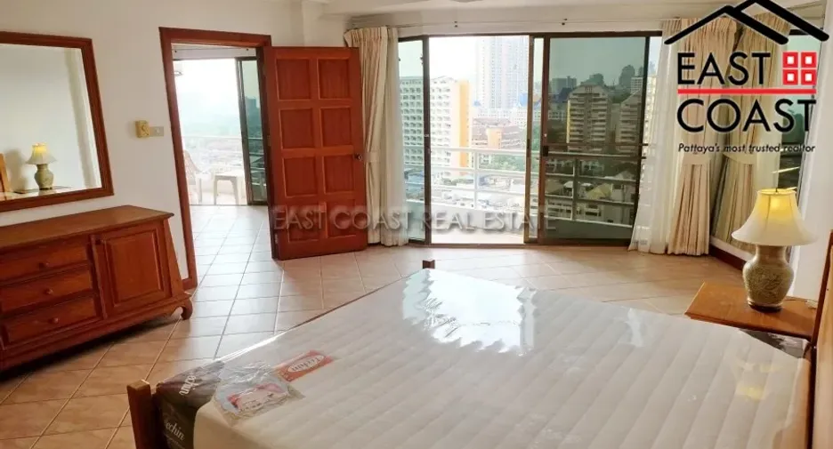 For rent and for sale 3 bedrooms condo in Jomtien, Pattaya