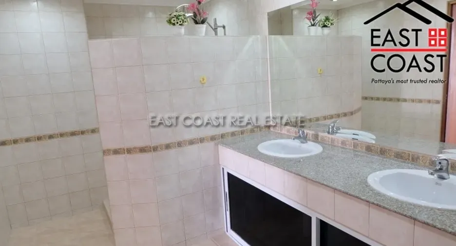 For rent and for sale 3 bedrooms condo in Jomtien, Pattaya