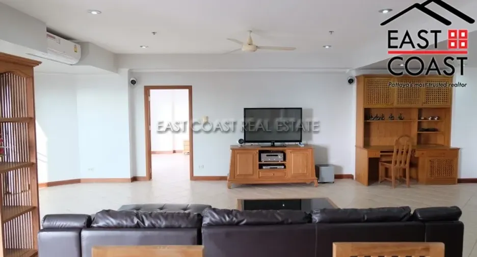 For rent and for sale 3 bedrooms condo in Jomtien, Pattaya