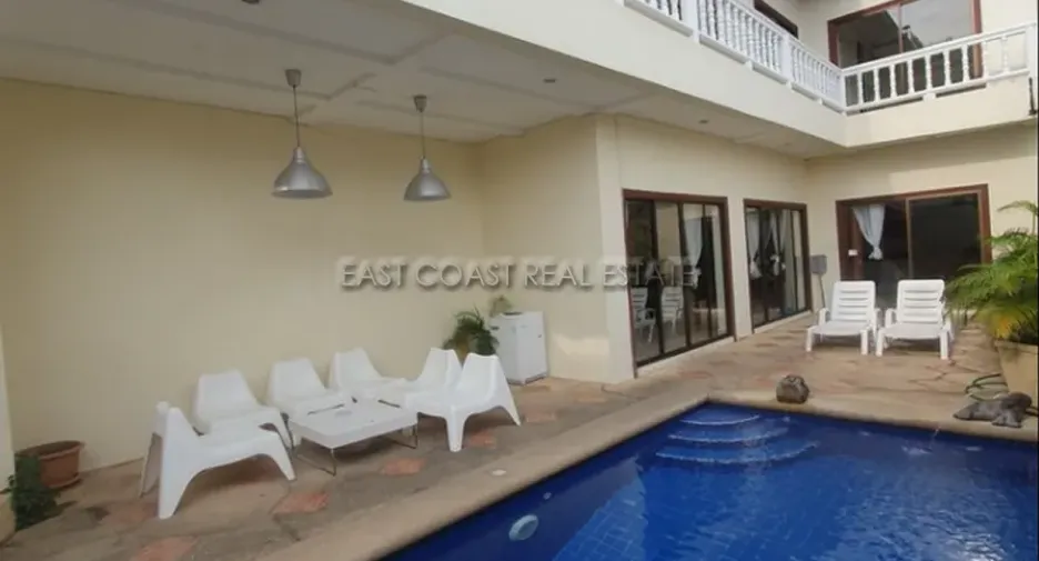 Casa en alquiler y en venta de 4 habitaciones en Bang Lamung, Chonburi