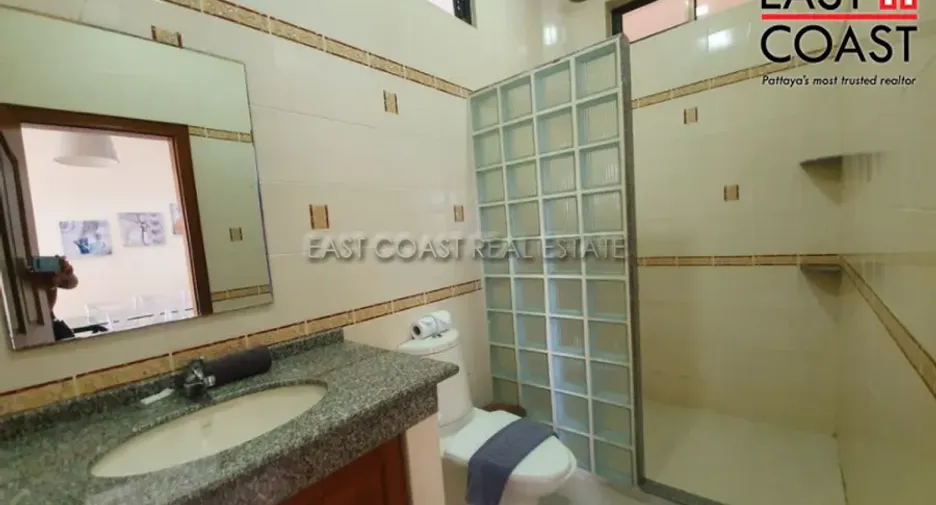 Casa en alquiler y en venta de 4 habitaciones en Bang Lamung, Chonburi