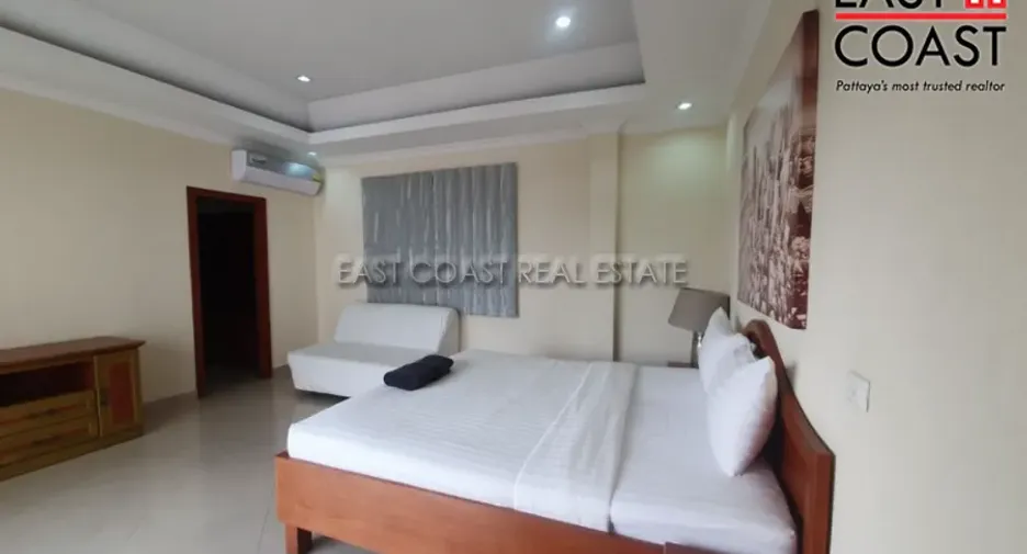 Casa en alquiler y en venta de 4 habitaciones en Bang Lamung, Chonburi