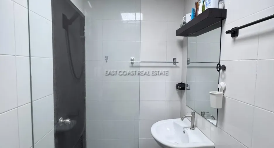 For rent and for sale 1 bed condo in Bang Lamung, Chonburi