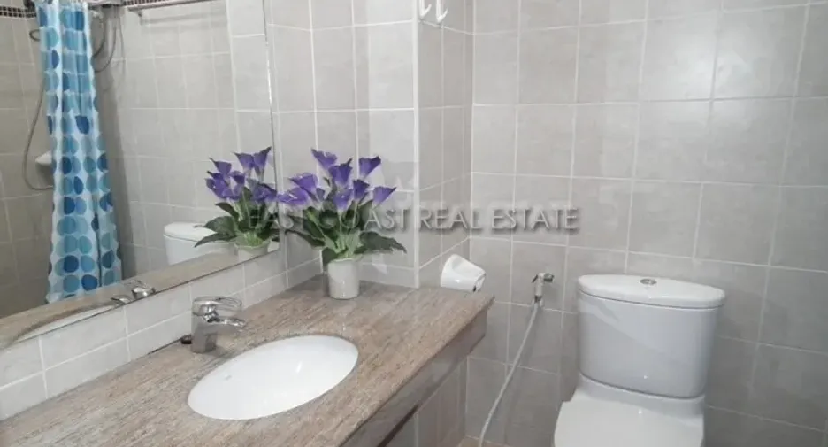 For rent and for sale 2 bedrooms condo in Jomtien, Pattaya