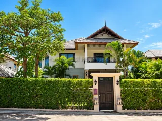 For rent 4 bedrooms house in Bang Lamung, Chonburi