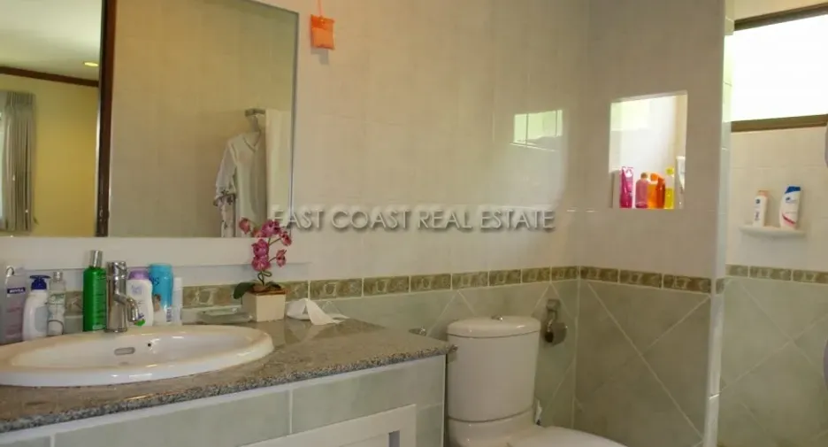 For rent 4 ベッドルーム house in Bang Lamung, Chonburi
